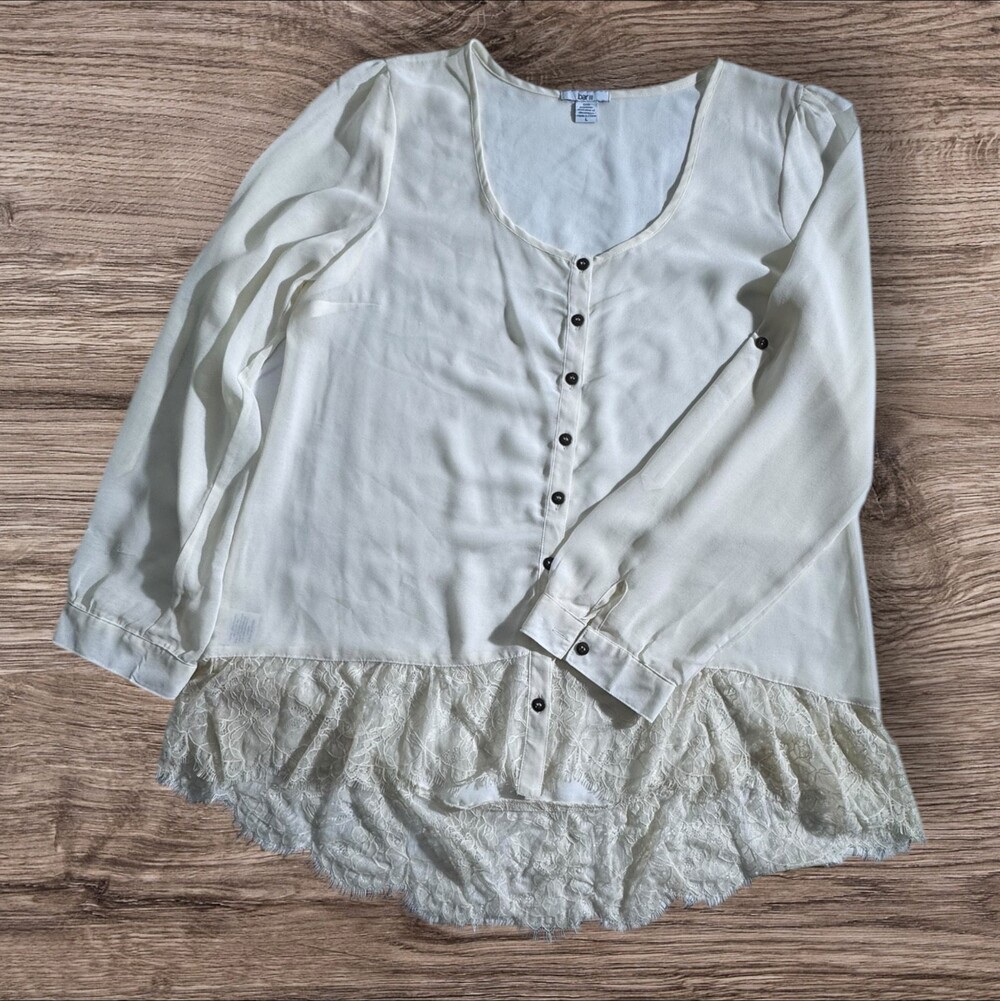 Bar lll Sheer Tunic Long Sleeves Size L with Lace Ivory Color